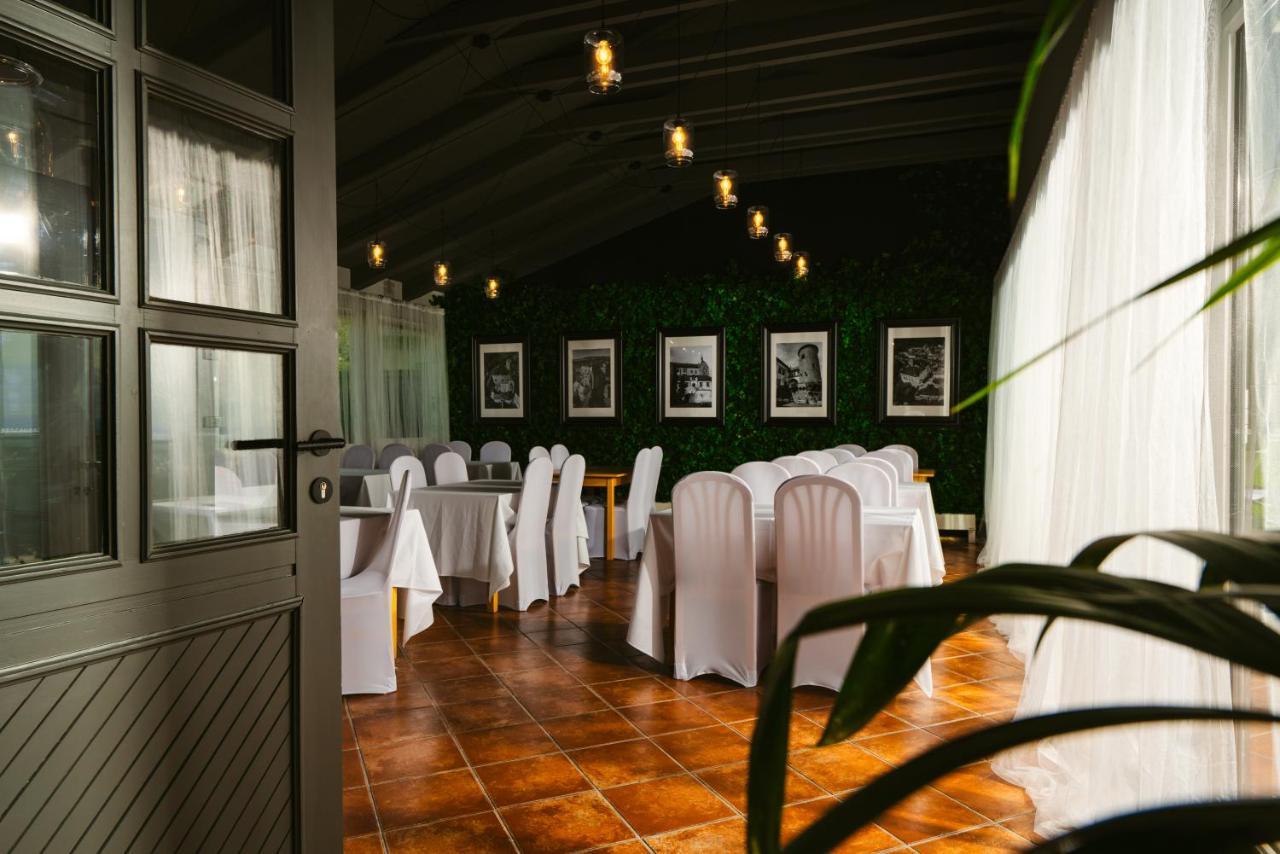 Restaurant & Pension U Hradu Šternberk Εξωτερικό φωτογραφία